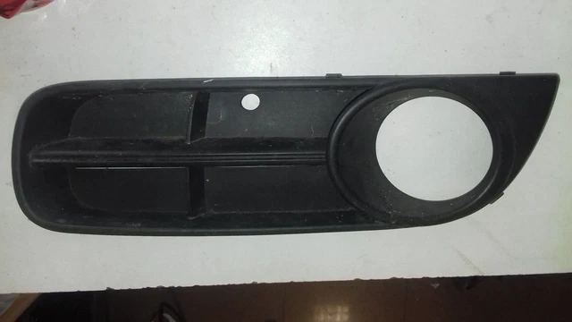 Škoda Roomster Bj.06-10 Blende Abdeckung Nebelscheinwerfer links 5J0853665