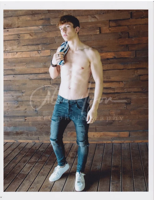 Alan Lyon Original Male Photo gay interest (10) EElvis jeans