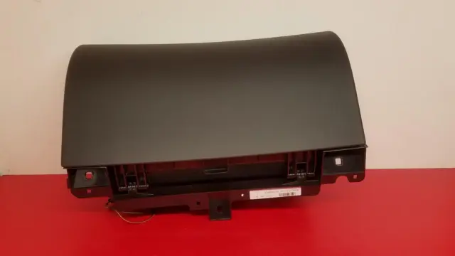 2019 Jaguar F Type Glovebox