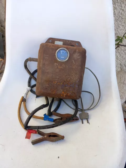 Ancien Chargeur De Batterie Électrique JAEGER Vieux Garage Automobilia