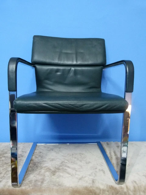 Walter Knoll Avant Besucher Konferenz Stuhl dunkelgrünes Leder verchromt