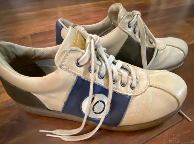 camper bowling shoes