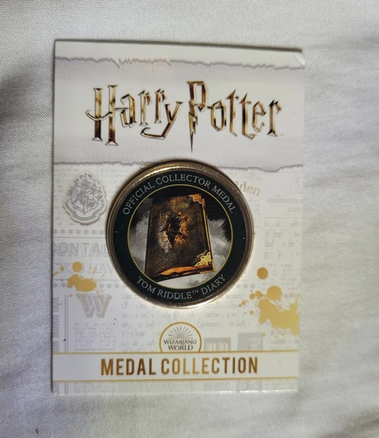 THE WIZARDING WORLD Harry Potter Collectors Medal TOM RIDDLE DIARY