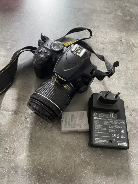 Nikon D3400 24,2MP DSLR-Kamera - Schwarz (Kit mit AF-P DX 18-55mm VR Objektiv)