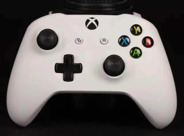 Microsoft Xbox One Wireless Model 1708 Controller Bluetooth - White -