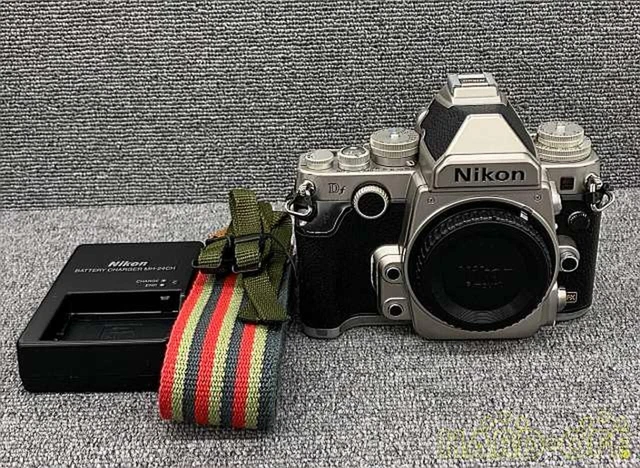 NIKON Df Silver 16.2 MP Digital SLR Camera JAPAN
