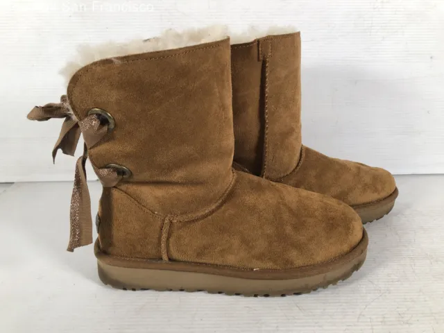 UGG Womens Bailey Bow 1098075 Brown Suede Fur Lined Ankle Snow Boots Size 6