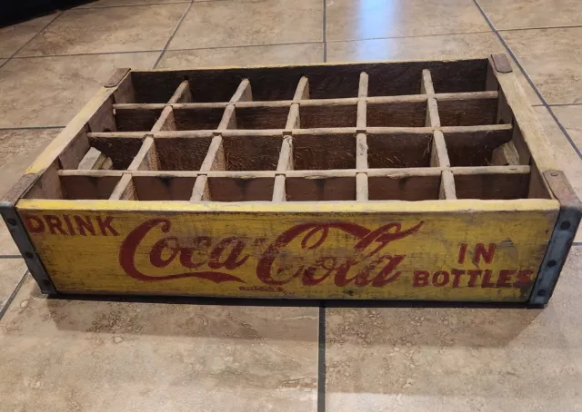 Vintage Retro Coca-Cola Coke Yellow Wooden 24 Bottle Crate 1966 Chattanooga