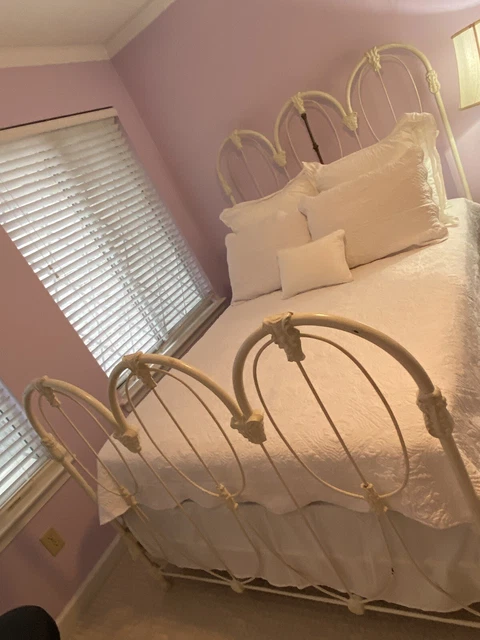 antique vintage solid iron bed frame. white .  .Size : full double