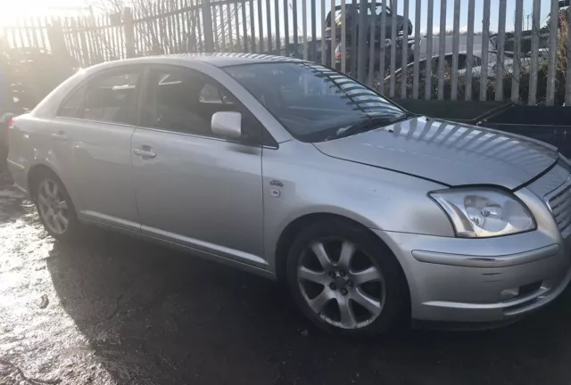 Toyota Avensis 2004 T4 D-4D 1Cd-Ftv Drivers Side Sun Visor Breaking Full Car