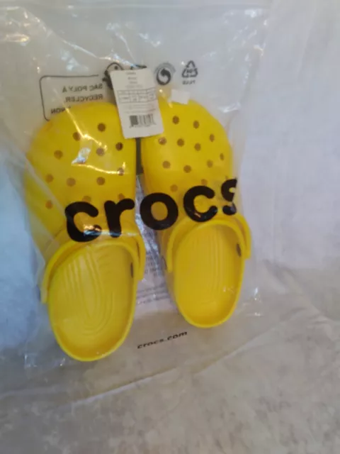 Crocs Classic Clogs, Slip-on, Unisex - Adult 7 Men, 9 Women, Lemon Yellow, NIB