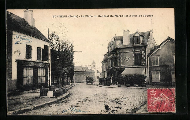 CPA Bonneuil, la Place du Général De Marbot et la Rue de l´Eglise 1927