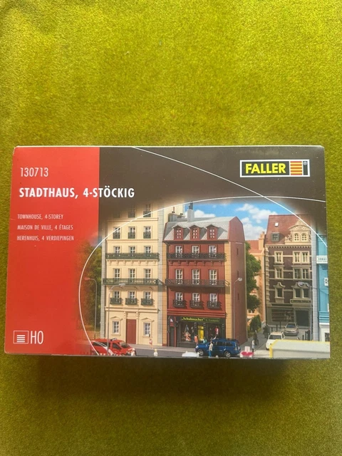 FALLER H0 130456 - Maison de Ville En Rénovation, Dimensions 170 x 136