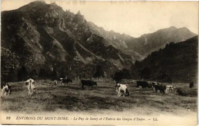 CPA Env. du MONT-DORE - Le Puy de SANCY et l'Entrée des Gorges (220793)
