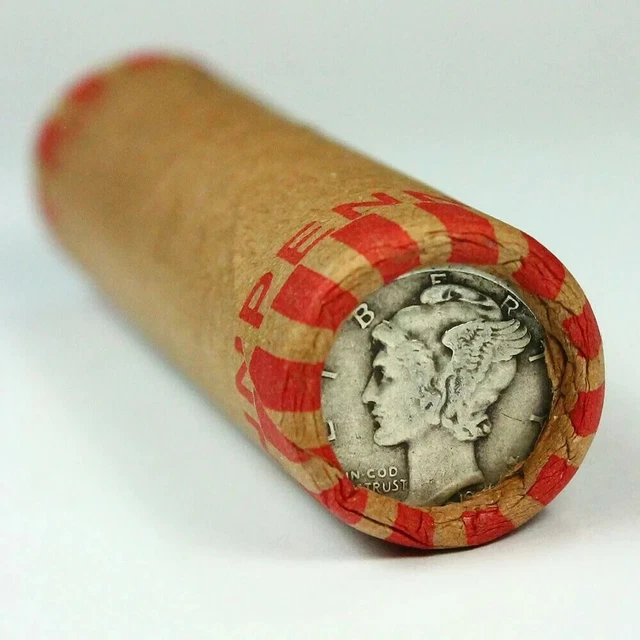 Old US Silver Dime On One End ~ Wheat Penny Lincoln Cent Roll ~ Estate Coins 3