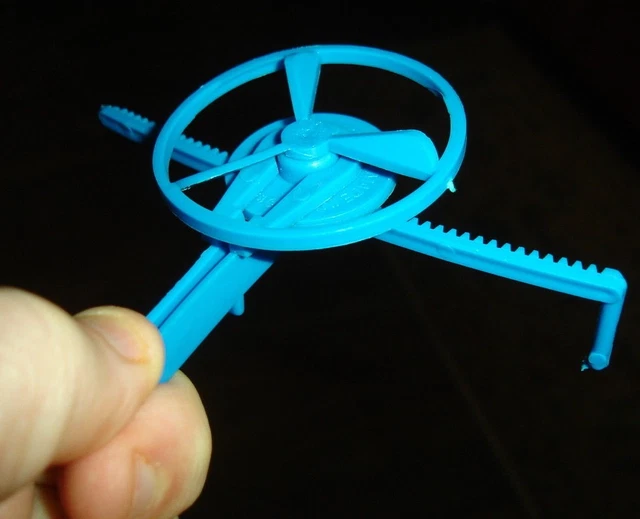 OLD 1979 HELICOPTER prize toy BURGER KING premium pull cord copter zip