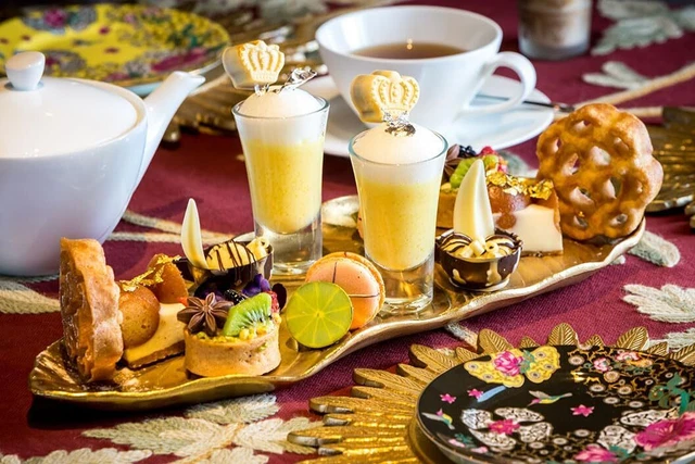 Buyagift Jasmine Tea for Two: Taj 51 Hotel - Culinary Delight