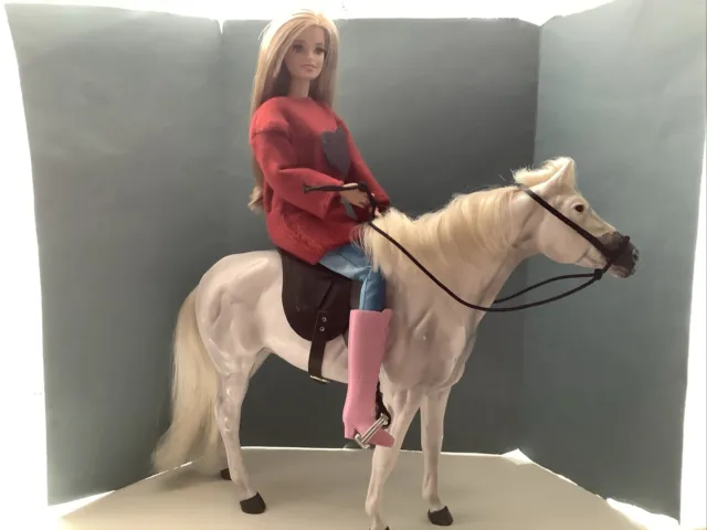 Pony Parade White Horse & Barbie Doll