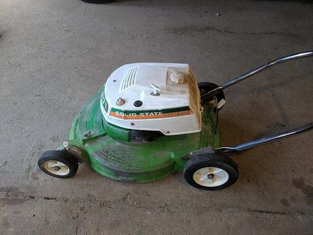 LAWN BOY VINTAGE mower 19inch model 5242 runs great 354.22