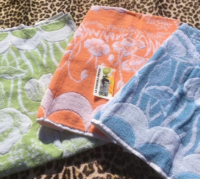 FRENCH 1960s BATH TOWELS~SET OF 3~TERRY COTTON~PSYCHEDELIC OVERSIZED FLOWERS~NEW