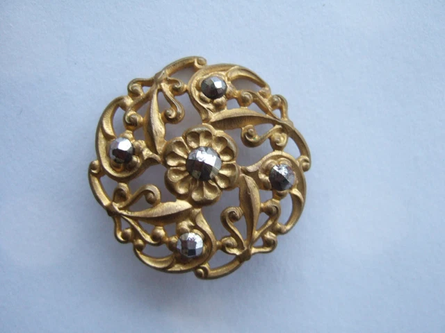 Collection-Bouton ajouré en laiton Art nouveau   clous d' acier 2,5 cm