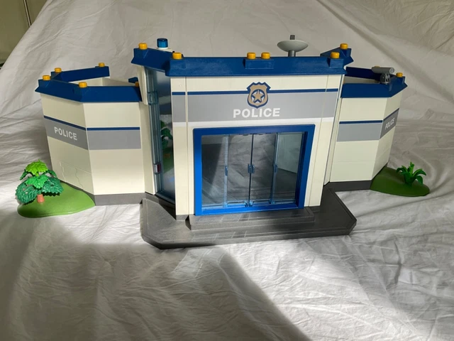 PLAYMOBIL 4264 Commissariat De Police - Complet Sans Boîte (très Bon état)