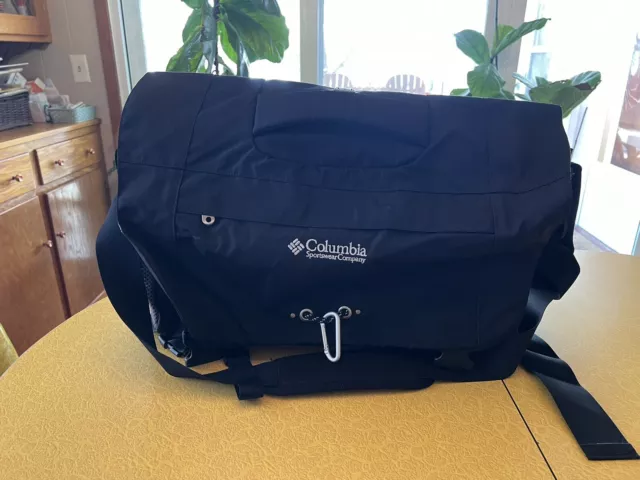 Columbia coyote wall daypack top
