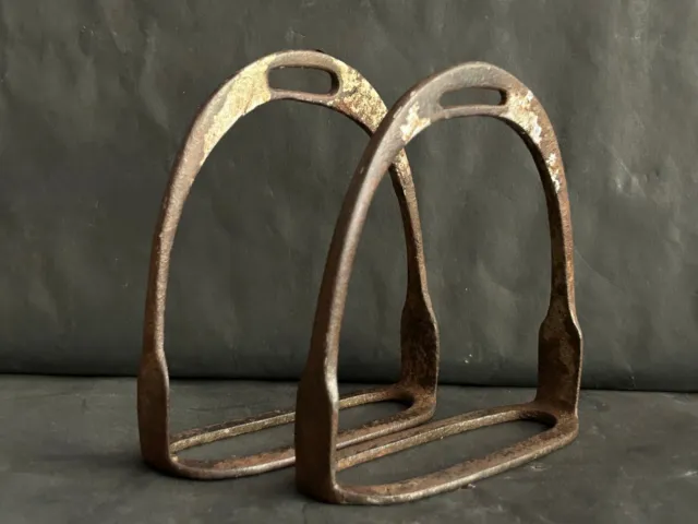 Old Vintage Rare Hand Craved Rustic Iron Horse Paddle Stirrup / Foot Rest (2 Pc)