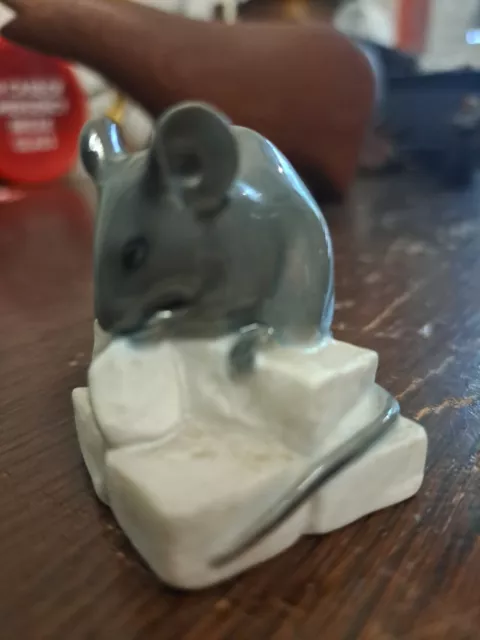 Royal Copenhagen denmark Porcelain Mouse On Sugar Cubes 510