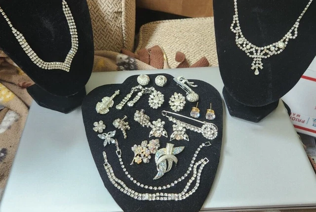 Lot of Gorgeous Vintage Rhinestone Jewelry Necklace Bracelet Earrings Brooch Pin