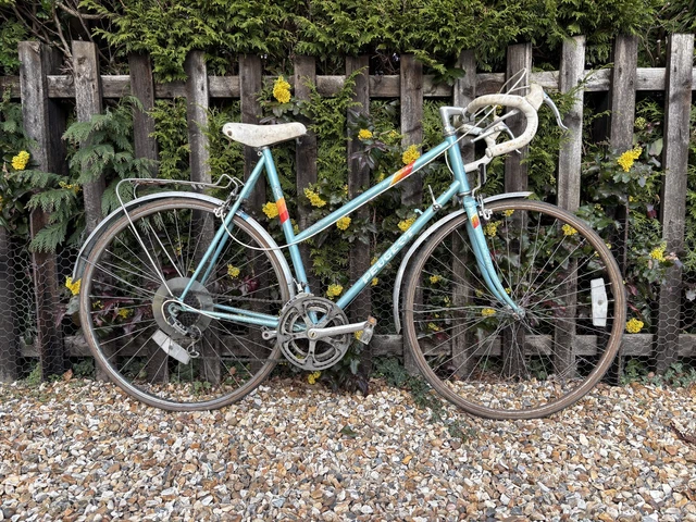 CADRE ET FOURCHE PEUGEOT vélo vintage course 1970s France old bicycle