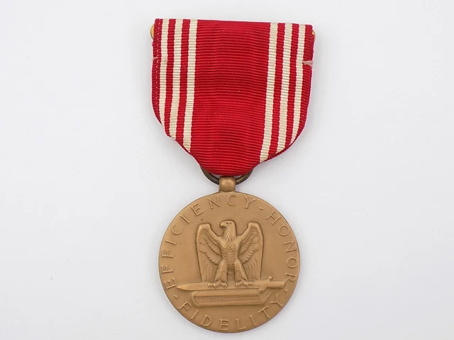Equipaggiamento Da Soldato Dell'eserco Della Seconda Guerra Mondiale Equipaggiamento Da Soldato Dell'eserco Della Seconda Guerra Mondiale