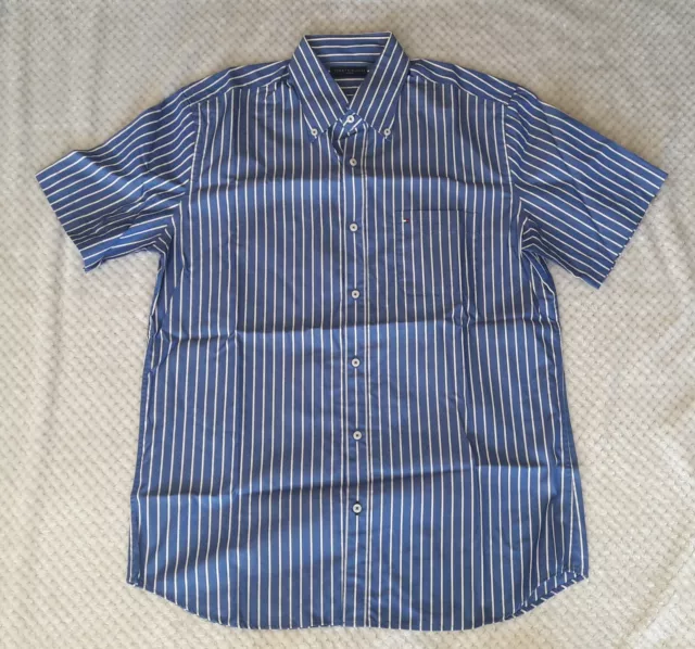 Camisa de hombre Tommy Hilfiger de rayas azul y blancas manga corta talla: