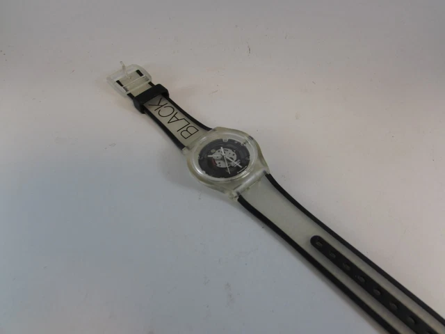 Superdry SYG193W Orologio Digitale Unisex – Cinturino In Plastica Bianca, Cassa 50mm, Cronografo E Impermeabile 5 ATM