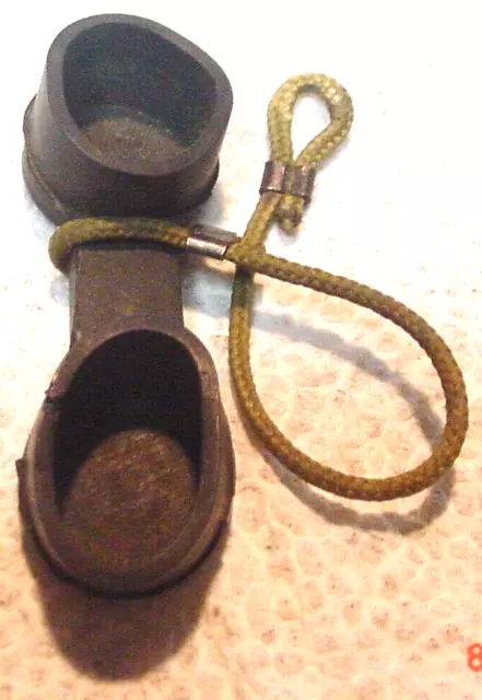 1 Mil AN/PRC-70 RT-1133 Tranceiver Rubber Audio Conn. Cover wt tie cord