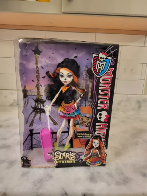 Y0396 - Draculaura Monster High - Scaris Coleção City Of Frights - Fantasy  Play Brinquedos Tudo em Playground 