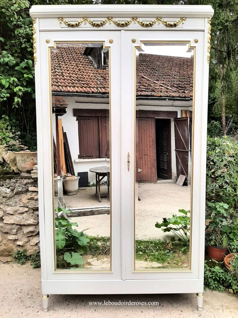 Grande Armoire Ancienne Style Louis XVI – Patine Blanc Or Vieilli – 220x160x50 Cm