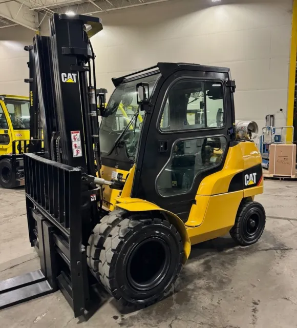 2018 Caterpillar GP40N1 8000 LB 3 Stage Mast LPG with Cab Forklift 1721 Hours