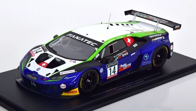 Lamborghini Huracan GT3 EVO  #16 24h Spa 2022 1/18 Spark w/ Display Case