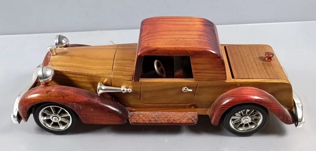Avion décoratif vintage en bois – Signé Bombardier N°4