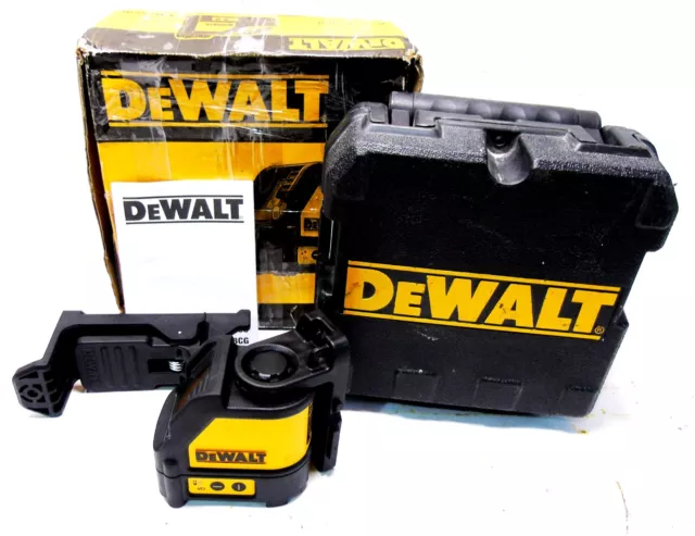 DeWalt DW088K Self Levelling Cross Line Laser Level Kit + Wall Bracket