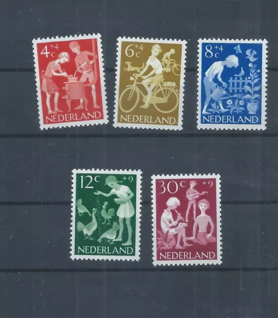 Netherlands stamps. 1962 Child Welfare MNH SG 940 - 944 (AC716)