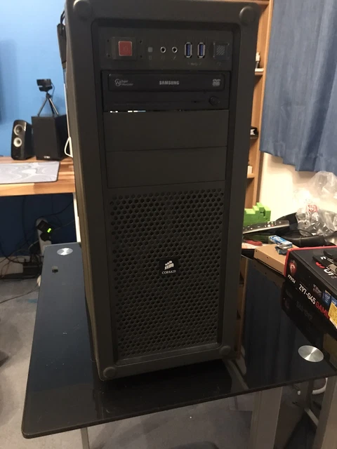 CORSAIR VENGEANCE C70 Mid Tower Military Green PC Case