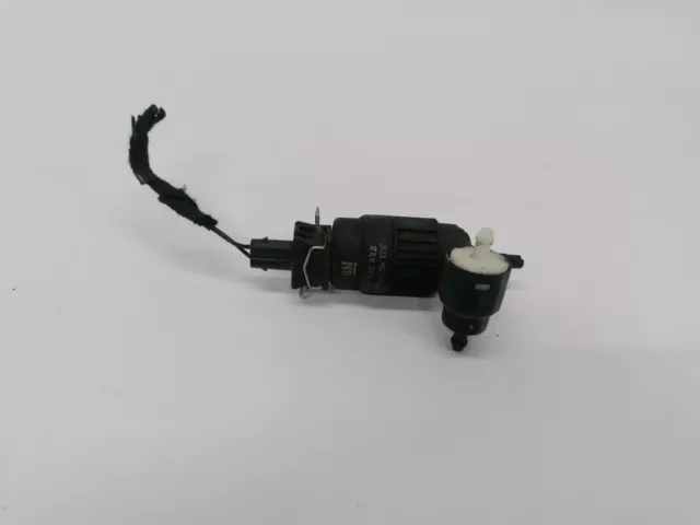 OPEL Corsa C - Scheibenwaschanlagenpumpe Pumpe 090586632 (23)