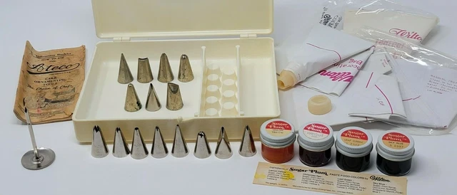 Sugar Plum Basic Kit- Ornamenting Tips, Piping Bag & Food Colors by Wilton VTG