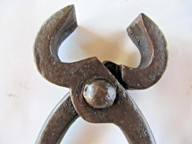 Pince ancienne en métal à couper le sucre vintage collector - Label Emmaüs