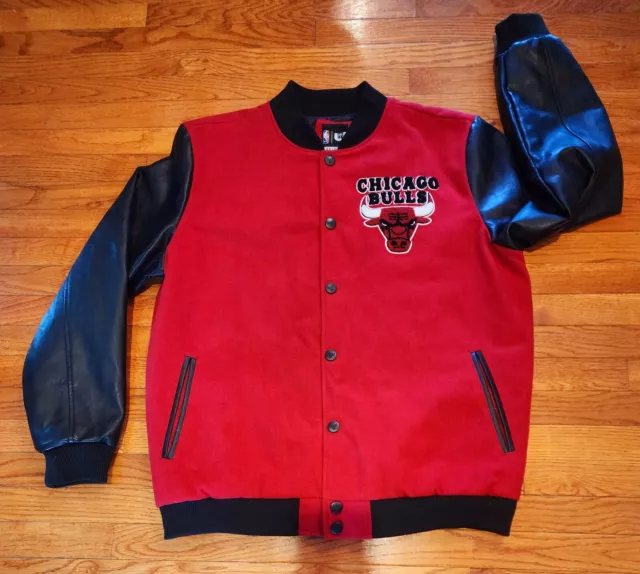 Pro Standard Mens NBA Chicago Bulls Classic Varsity Jacket BCB655332-3RD  Triple Red