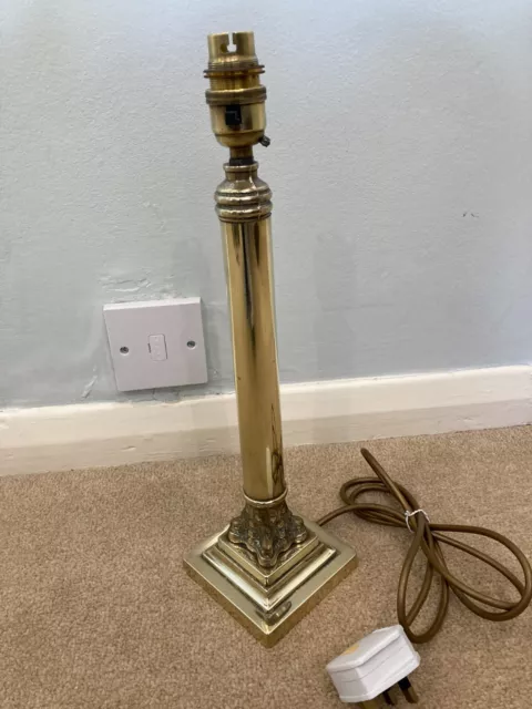Classic Roman style brass pillar table lamp square base