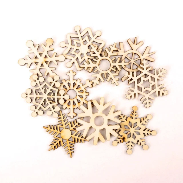 von Weihnachten aufgehende Verzierungen Schneeflocke Weihnachten Chip aus Holz