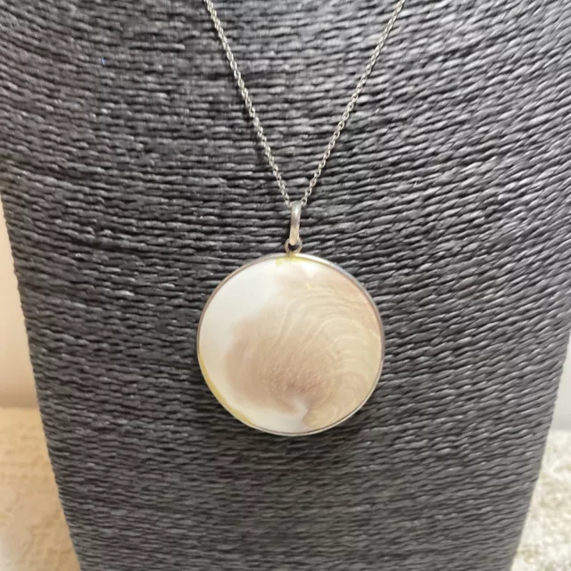 STERLING SILVER Shiva Shell Round Pendant Necklace 925 Chain Pretty Retro Gift